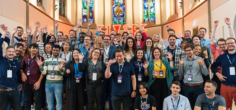 Group photo with the Innoloft Team and customers at the LoftOS 2023